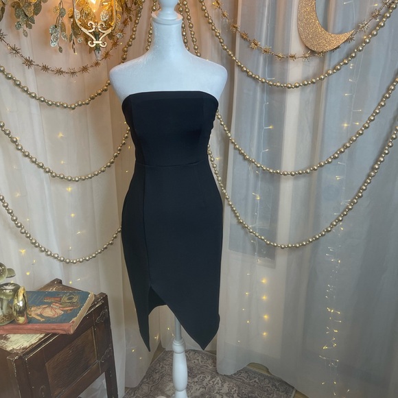Lulus Dresses & Skirts - Lulu's Black Strapless Asymmetrical Bodycon Dress
